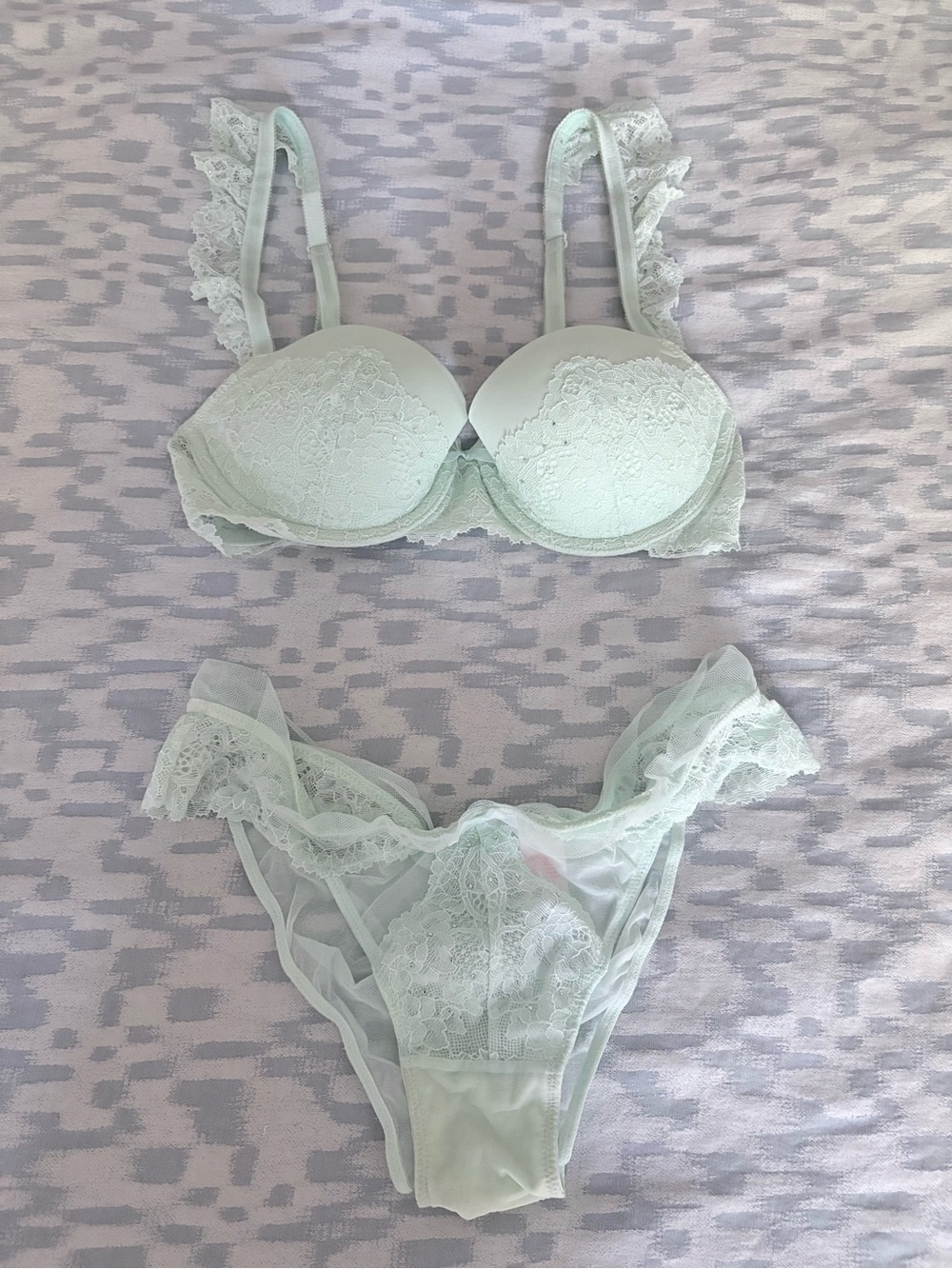 Victoria’s Secret Dream Angels Set in Delicate Mint / Canal Green